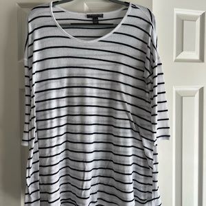 A Pea in the Pod Maternity Top / Light Sweater! 🚭